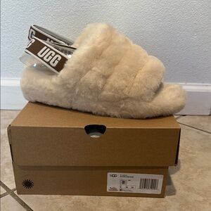 New UGG Fluffy Slide Sandals - Cream